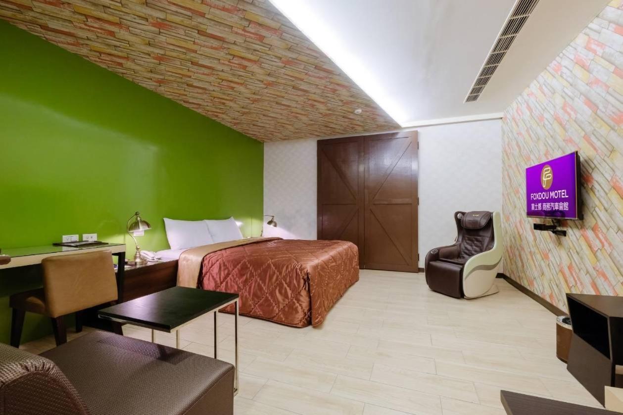 Foxdou Business Motel Tainan Exterior photo